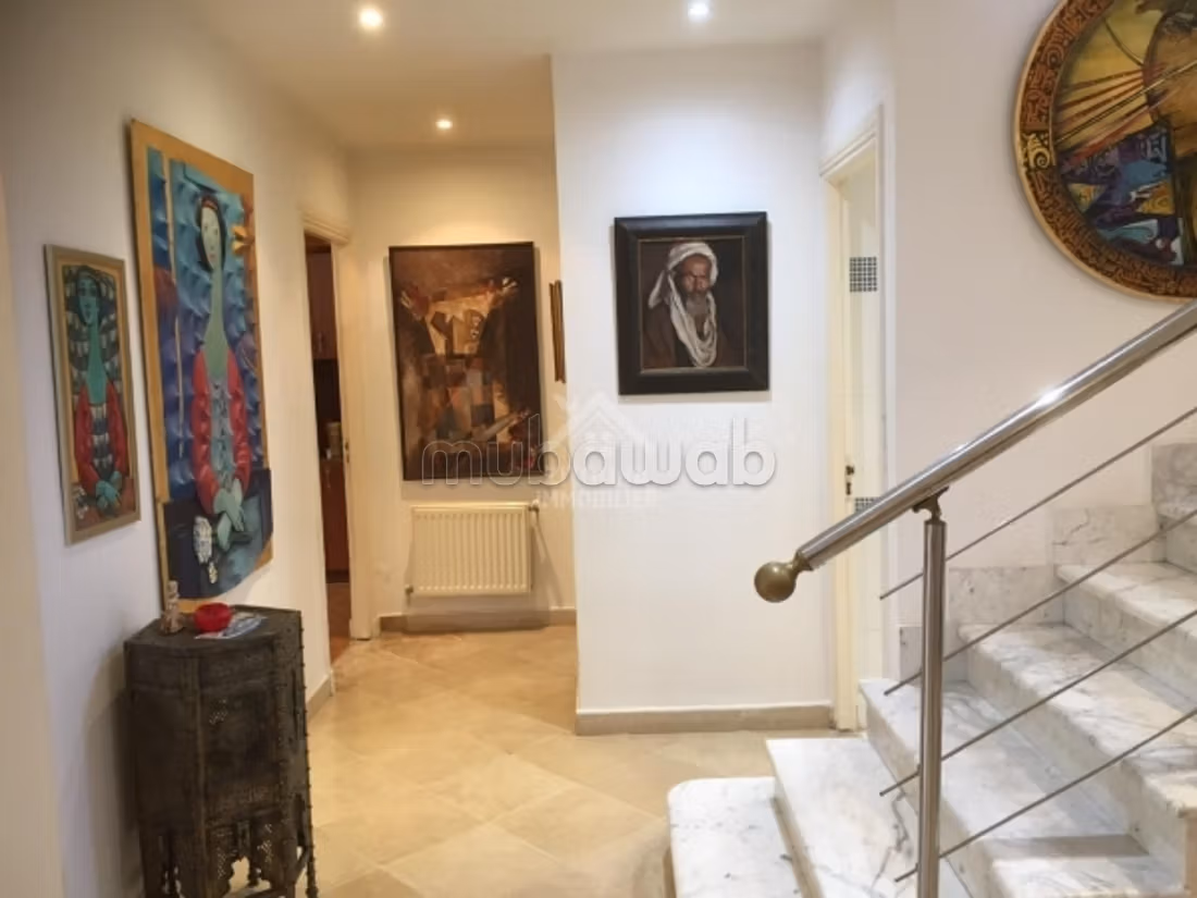 A louer une villa avec piscine à la Marsa
