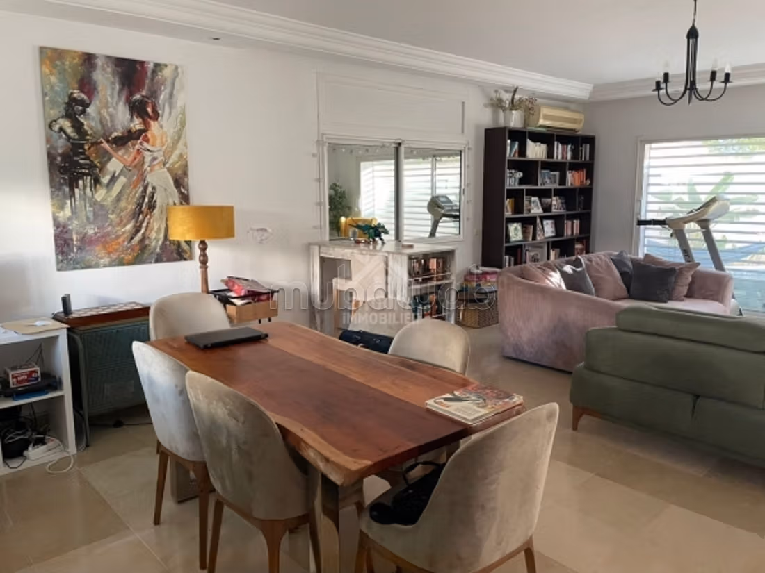 A louer une villa avec piscine à la Marsa