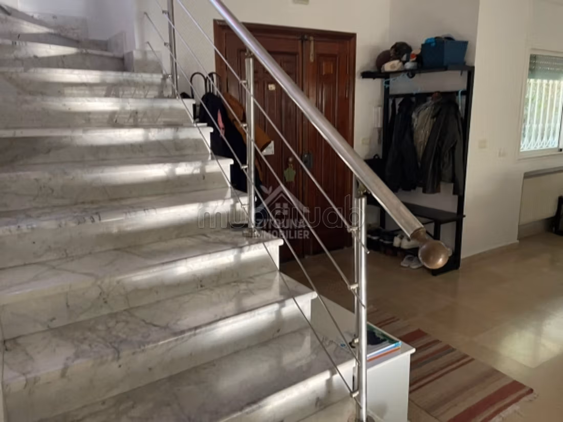 A louer une villa avec piscine à la Marsa