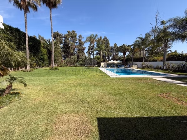 Vendita appartamento a Maamora. Superficie totale 146 m². Con ascensore e terrazzo. 