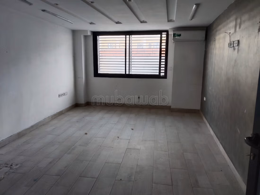 Montplaisir loc espace commercial
