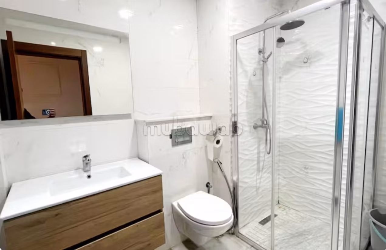 Appartement en location à Founti. 2 pièces. Meublé. 