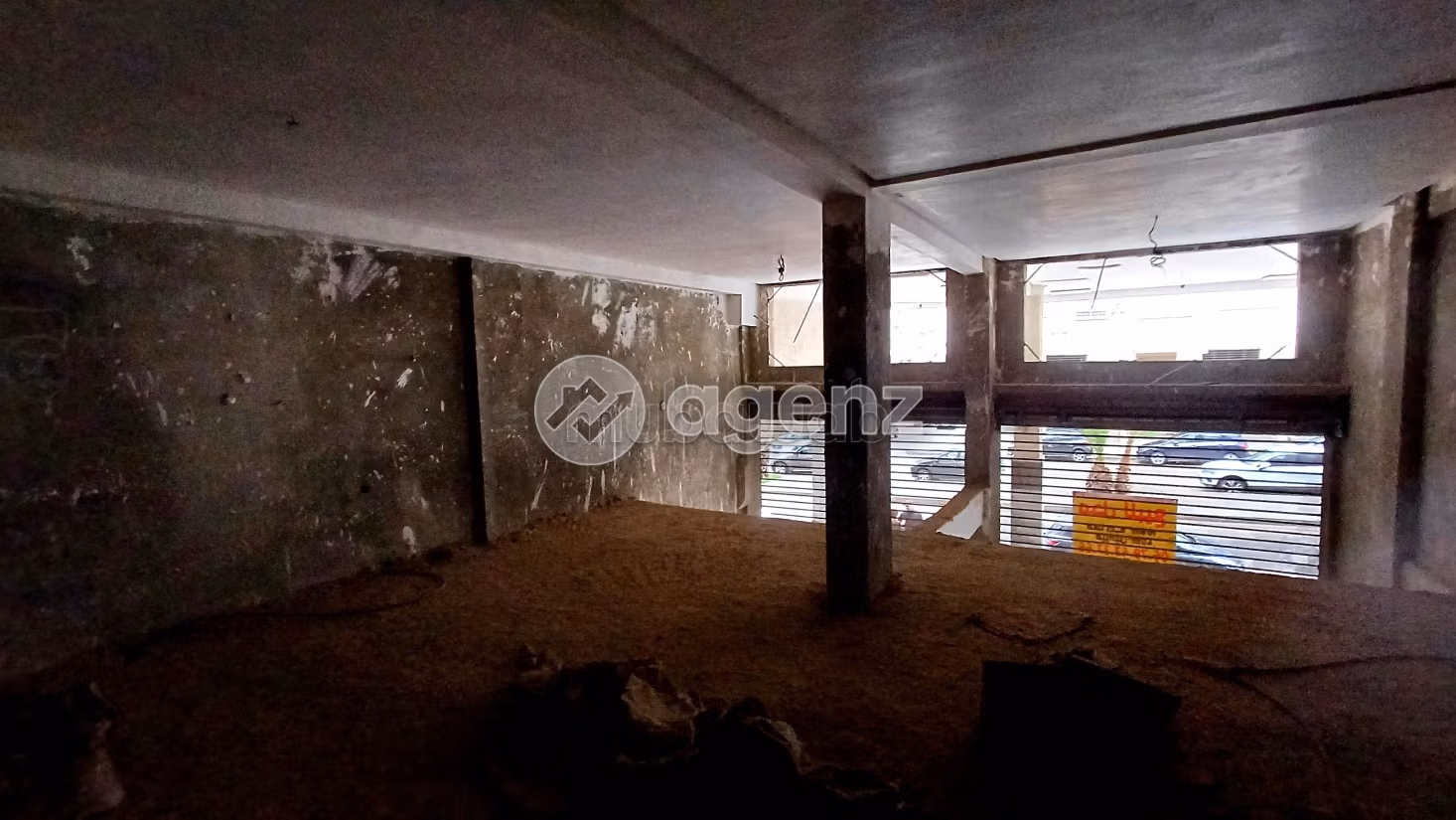 Commerce à vendre 148 m² Route immouzer Fès