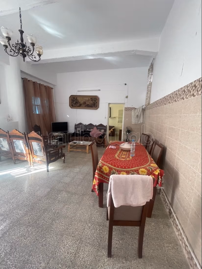 Splendida casa in vendita a La Goulette. Superficie totale 173 m². Parabola. 