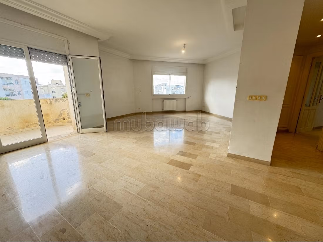 Appartement en vente à Aouina. Surface de 160 m². Porte blindée, sécurité