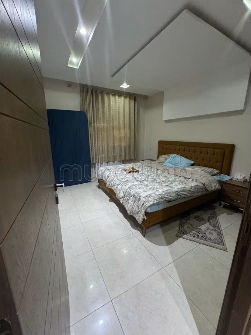 Vend appartement à Les Jardins de Carthage. 1 chambre. Fenêtres avec double vitrage et porte blindée