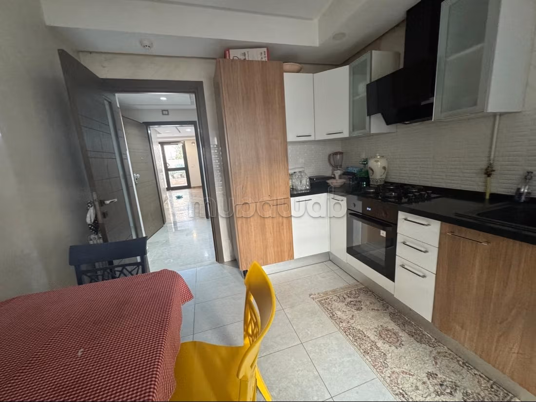 Vend appartement à Les Jardins de Carthage. 1 chambre. Fenêtres avec double vitrage et porte blindée