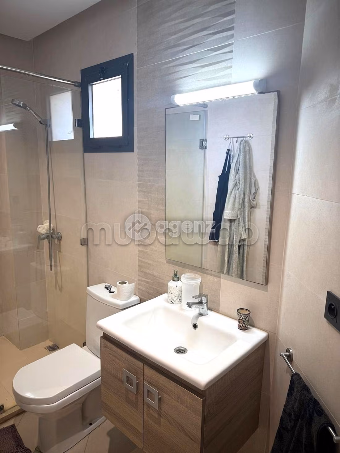 Magnífico piso en venta. Área total 134 m². Cocina equipada. 