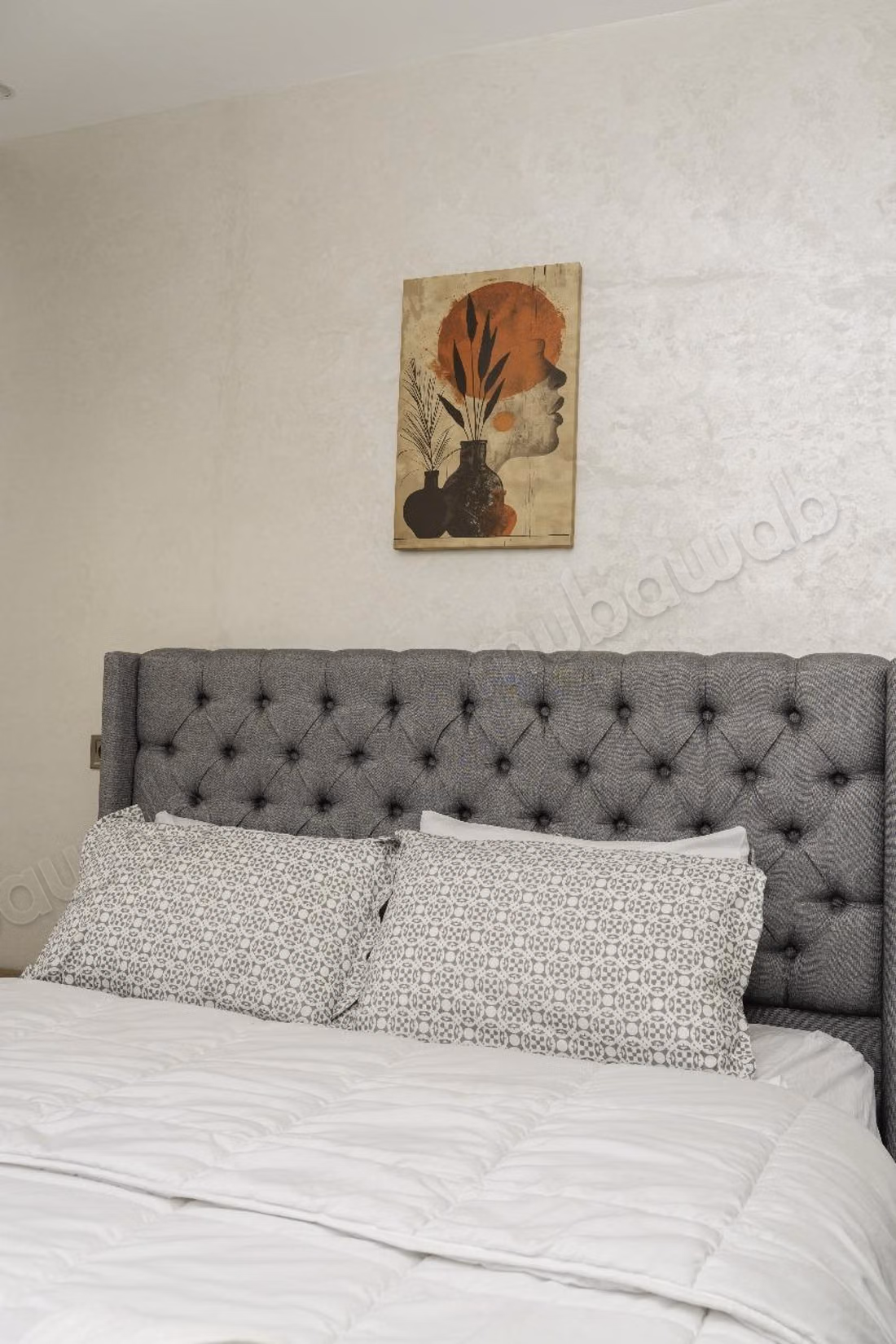 Piso dos fachadas en alquiler en Al Wifaq. 2 bonitas habitaciones. Bien decorado