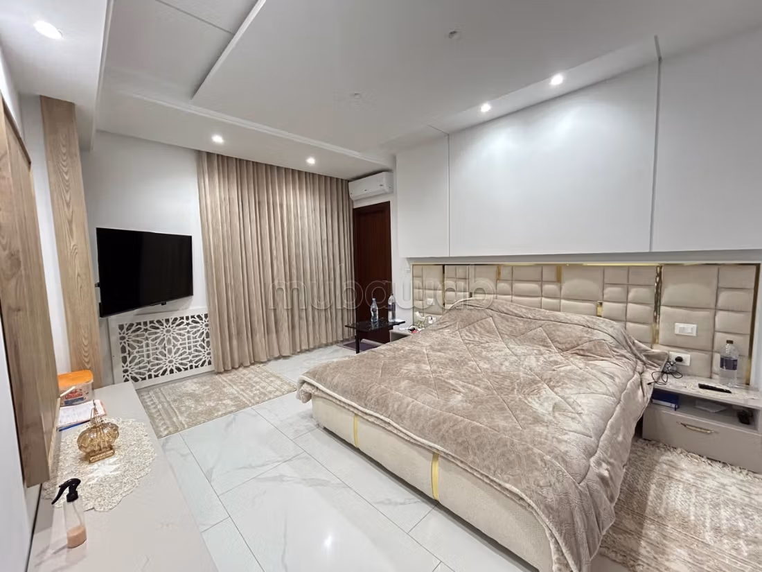 À vendre villa s4 avec piscine à Menzel Temime