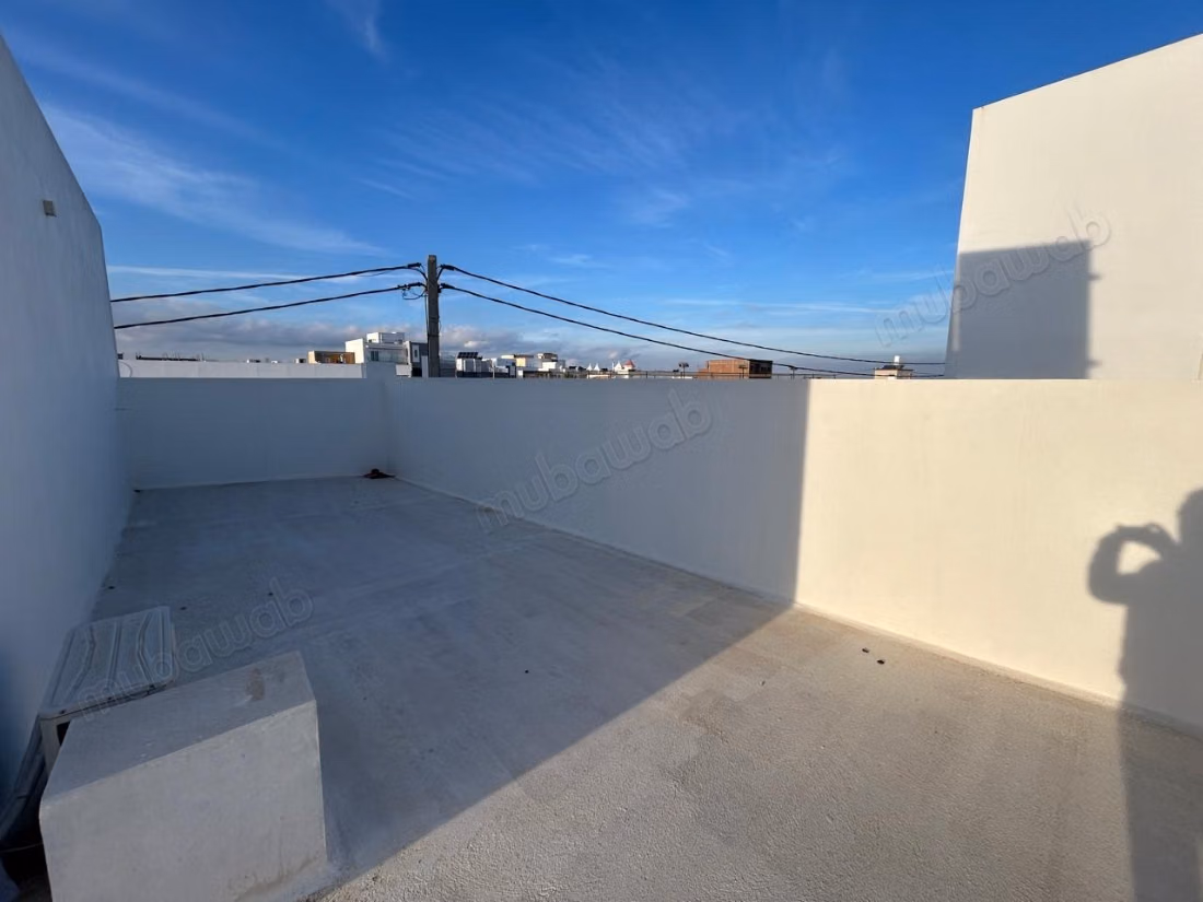 Villa S4 avec Piscine Couverte à Kélibia