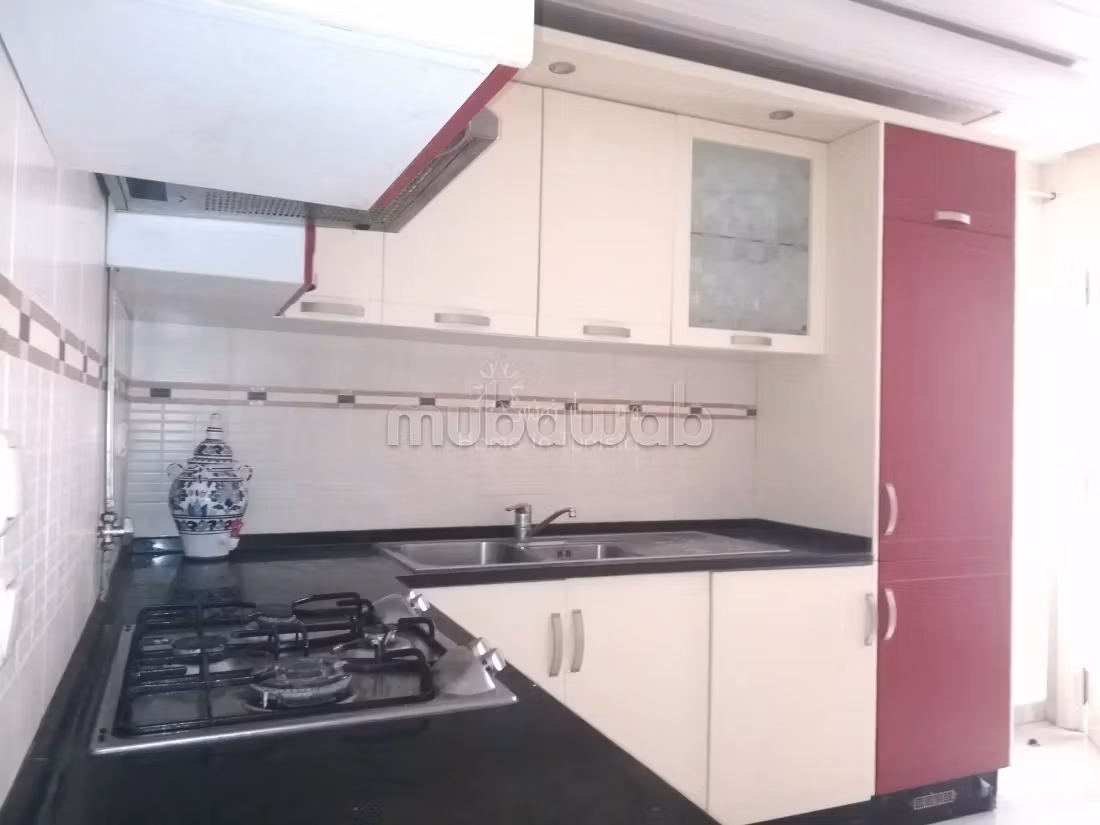 Appartamento da acquistare a Skanes. 3 locali. Posto auto e terrazzo. 