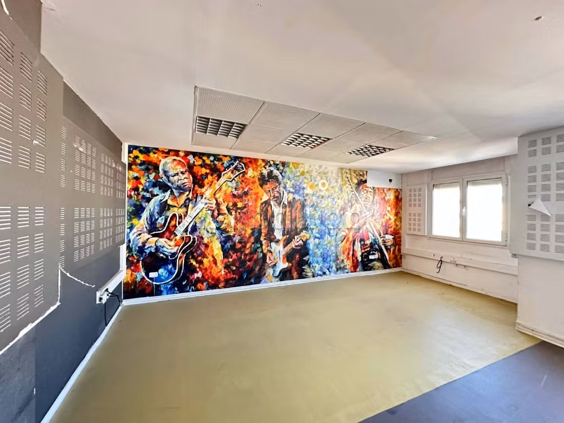 A louer immeuble 1100 m² en open space à Lafayette