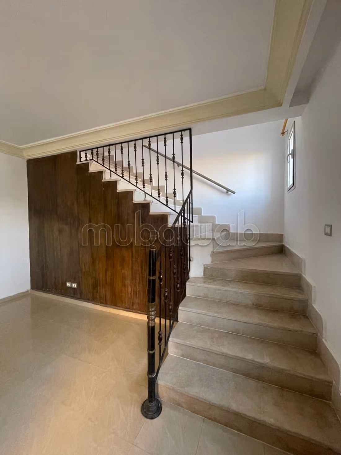 Vendita di uno splendido appartamento. 5 camere da letto. 
