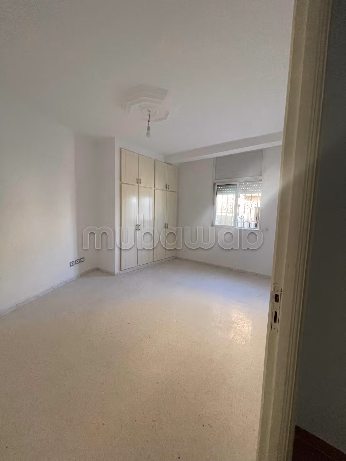 Vendita di uno splendido appartamento. 5 camere da letto. 