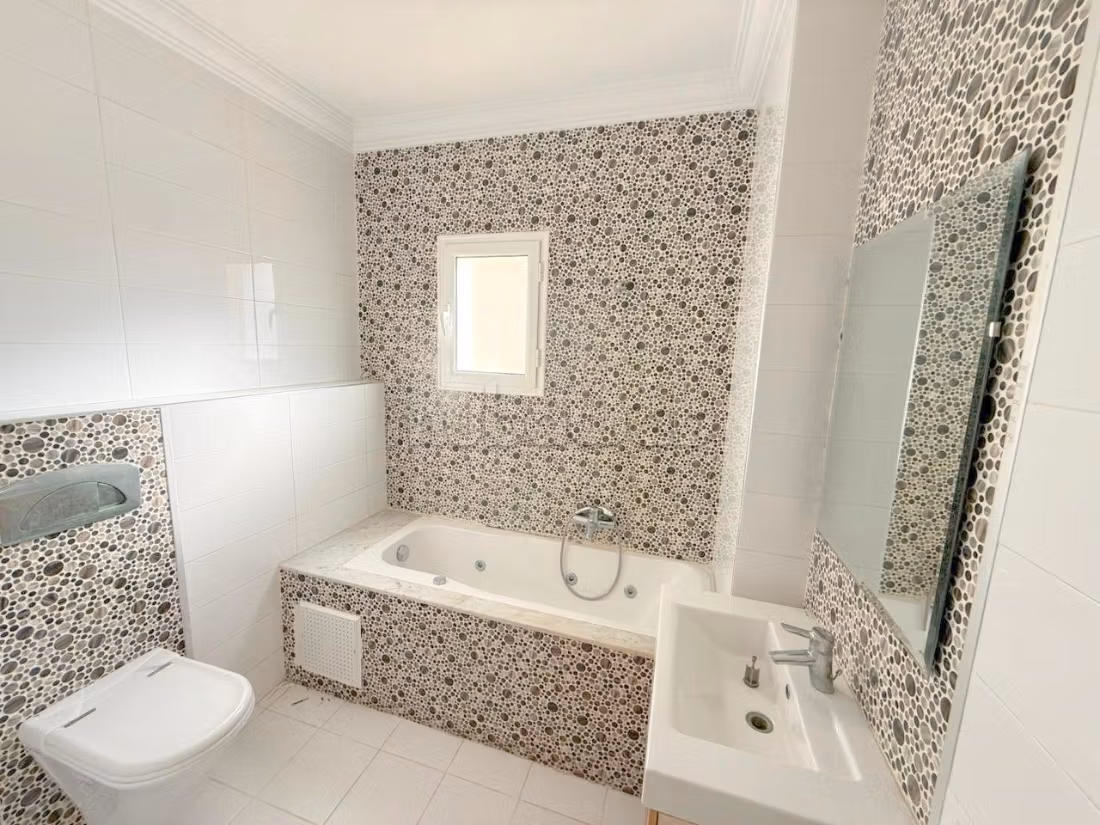 Appartement a vendre s3 a ain zaghouan nord