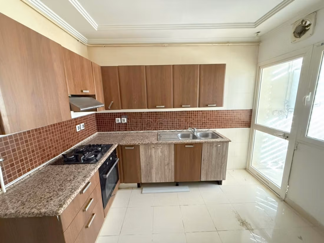 Appartement a vendre s3 a ain zaghouan nord
