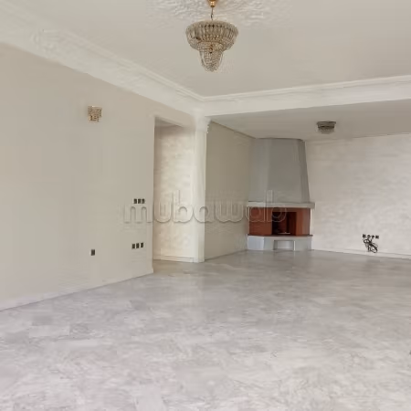 Appartement deux façades près Movenpick