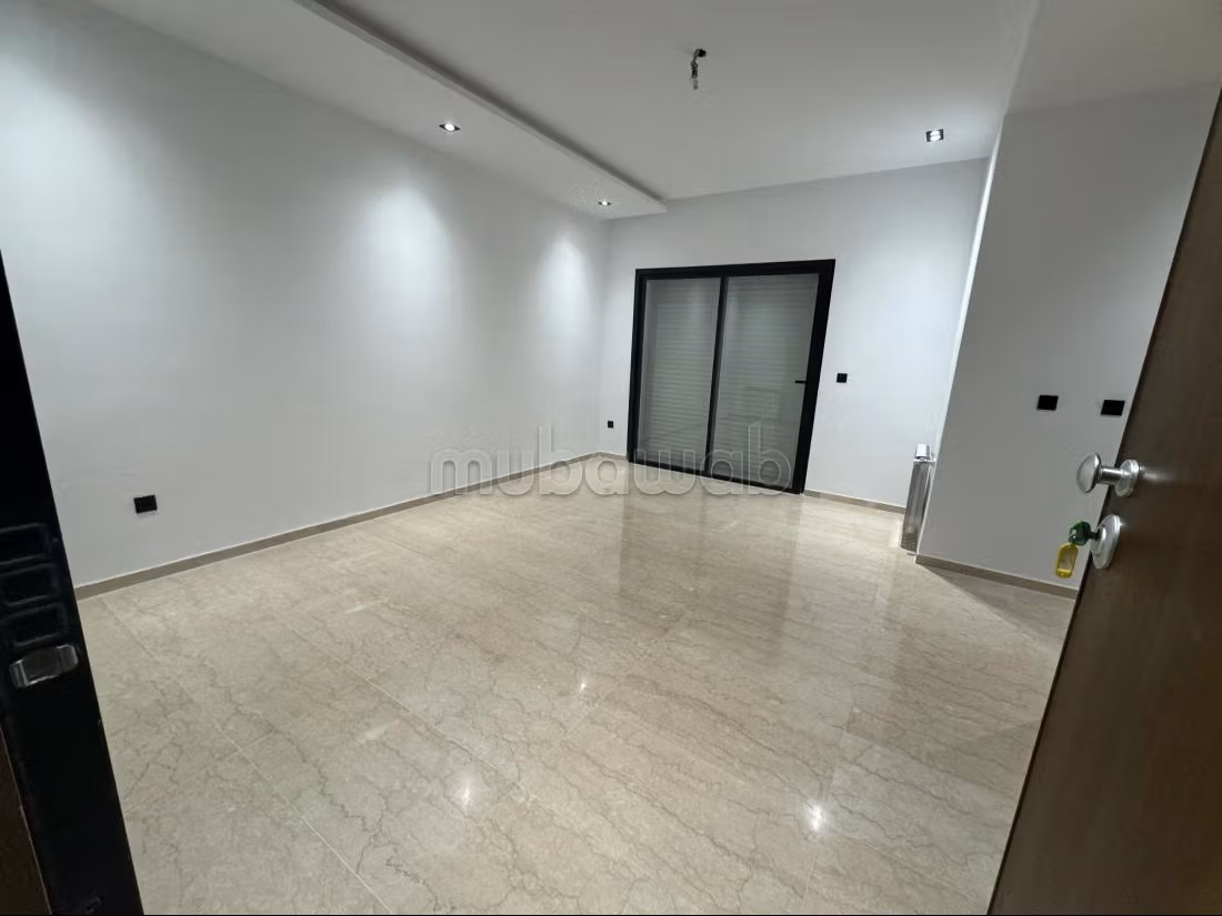 Vendita di un bell'appartamento a Les Jardins de Carthage. 1 camera. Porta blindata e servizio di videosorveglianza