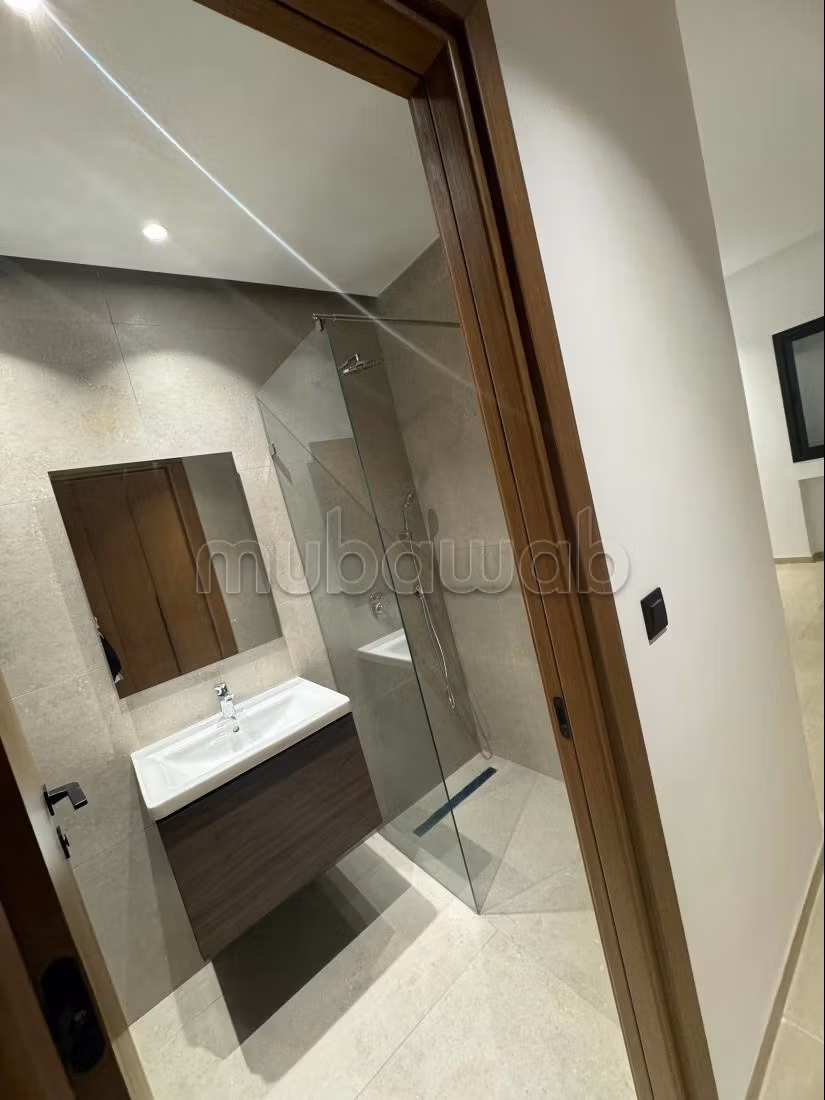 Appartement à vendre à Les Jardins de Carthage. Surface totale 134 m². Antenne parabolique et Porte blindée