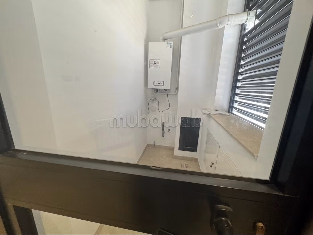 Appartement à vendre à Les Jardins de Carthage. Surface totale 134 m². Antenne parabolique et Porte blindée