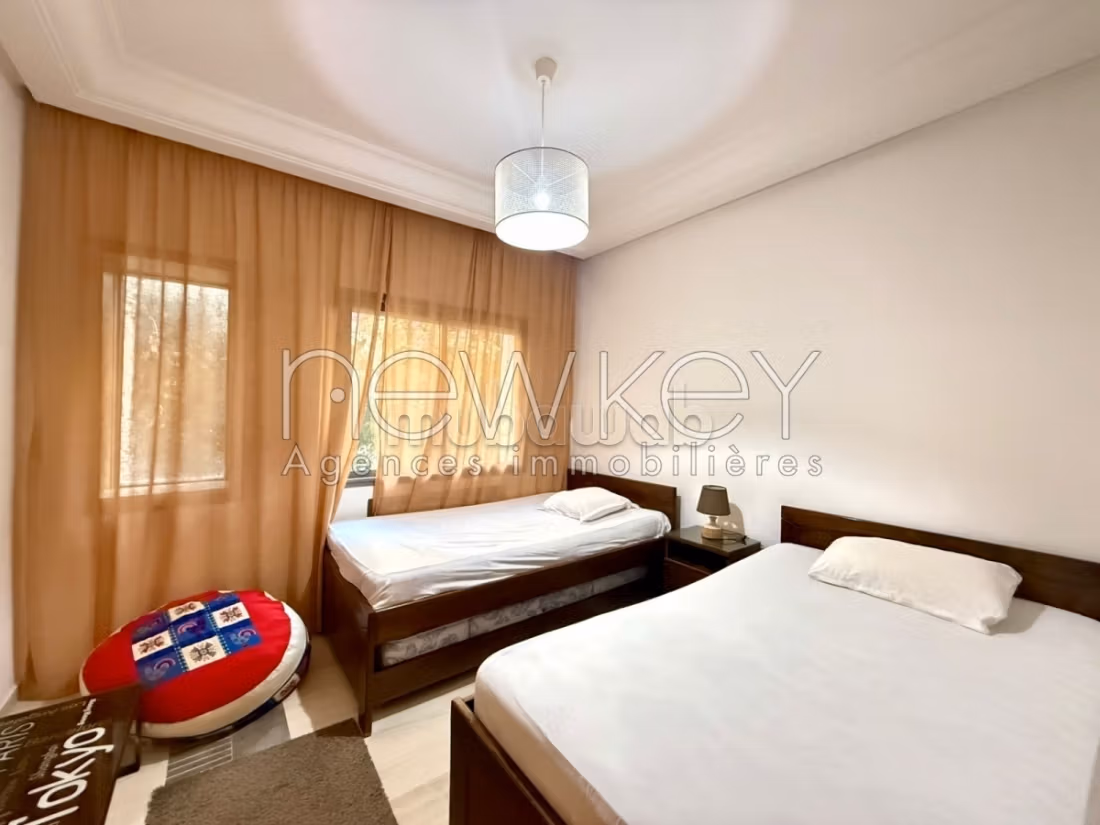 Sale of a lovely apartment in Les Berges Du Lac 2. 3 lovely rooms. Storage unit. 