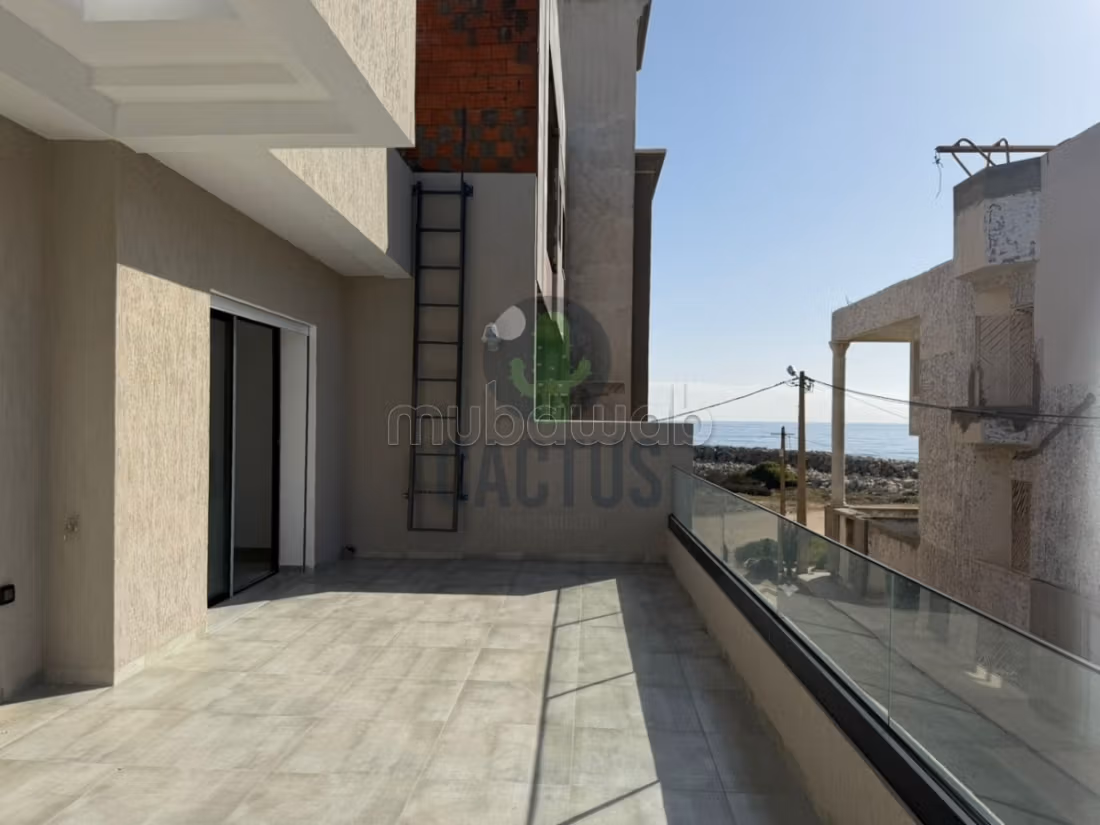À vendre Villa avec piscine à Béni Khiar Plage