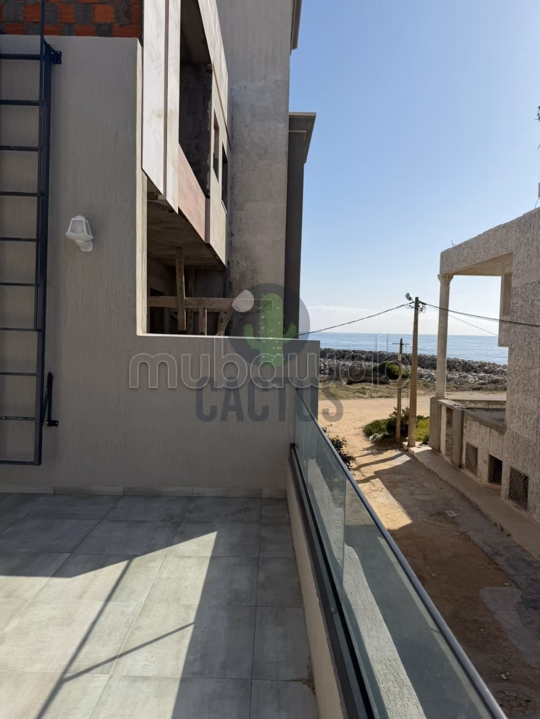 À vendre Villa avec piscine à Béni Khiar Plage