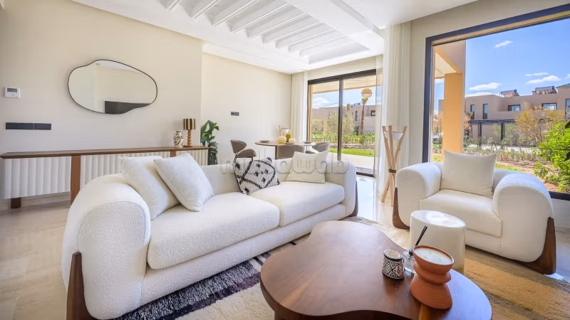Maestosa villa in affitto a Ennakhil (Palmeraie). Superficie totale 200 m². Impianto di aria condizionata e servizio di conciergerie. 