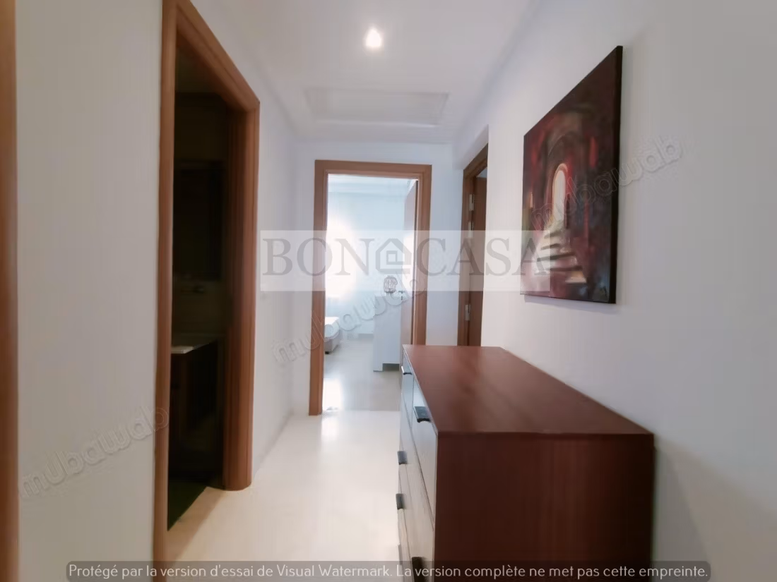 Empty apartment for rent with a view of the forest & lake in the Gardens of Carthage
