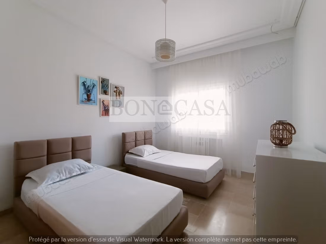 Empty apartment for rent with a view of the forest & lake in the Gardens of Carthage