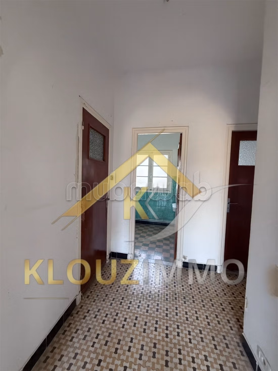 A Vendre un immeuble en plein centre ville bizerte