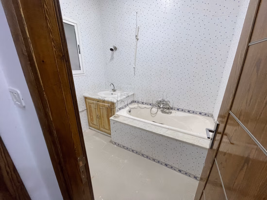 À vendre appartement au centre ville de Bizerte RC