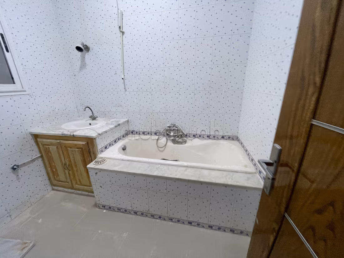À vendre appartement au centre ville de Bizerte RC
