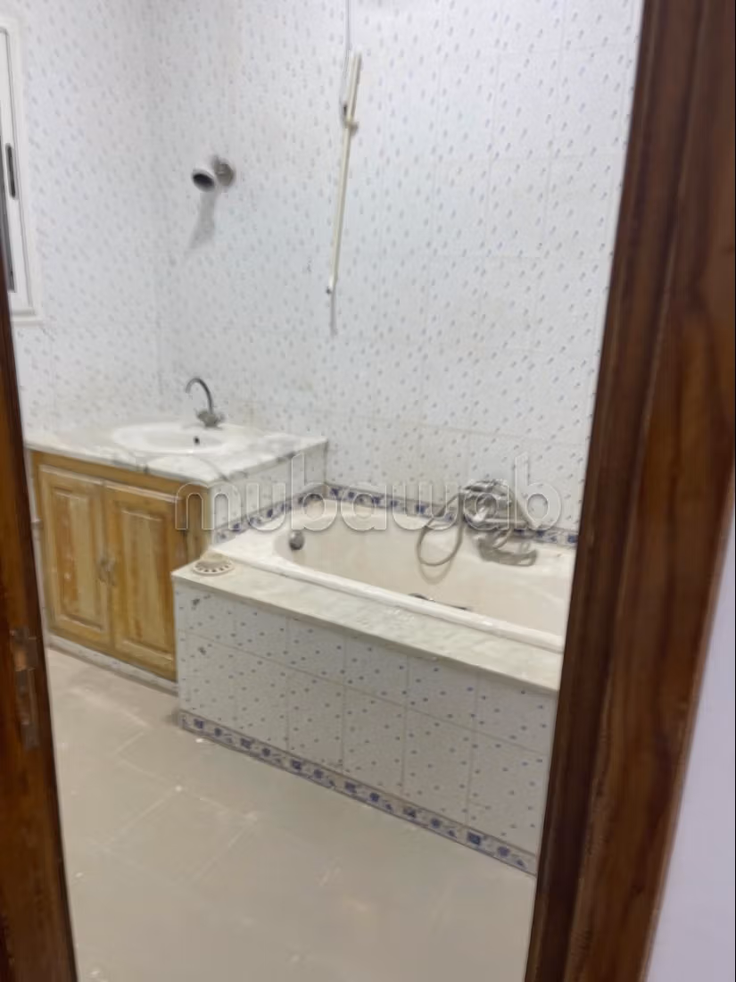 À vendre appartement au centre ville de Bizerte RC