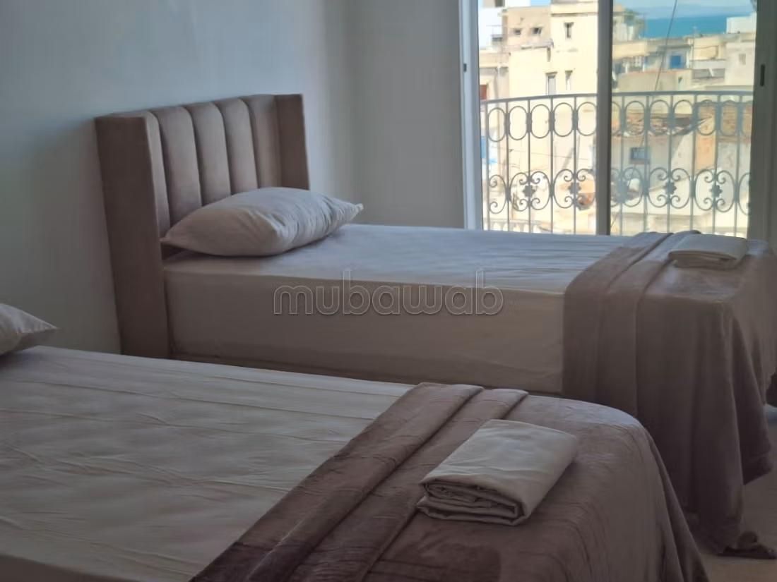 Flat for rent in La Goulette. Large area 80 m². Dressing room. 