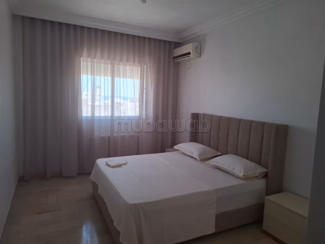 Flat for rent in La Goulette. Large area 80 m². Dressing room. 