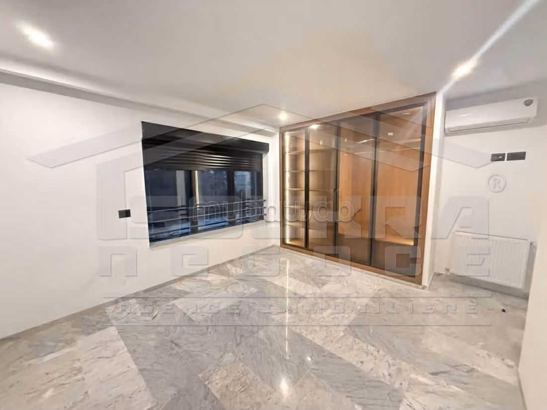 A louer un joli appartement S2 à la Soukra