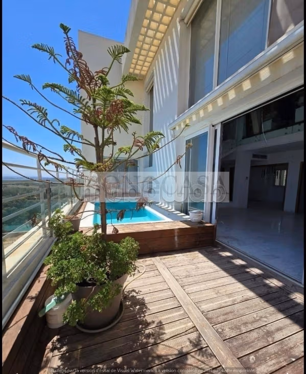 Magnifica casa di lusso in affitto a La Marsa. 4 belle camere da letto. Vista sul mare e porta blindata. 