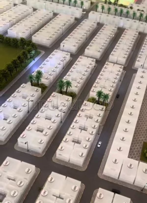 Terrain à acheter à Administratif.
Superficie 100 m²