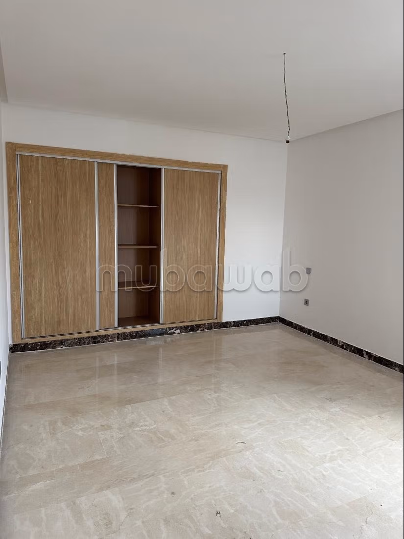 For rent 143 m2, swimming pool, 100 m from Mannessm beach