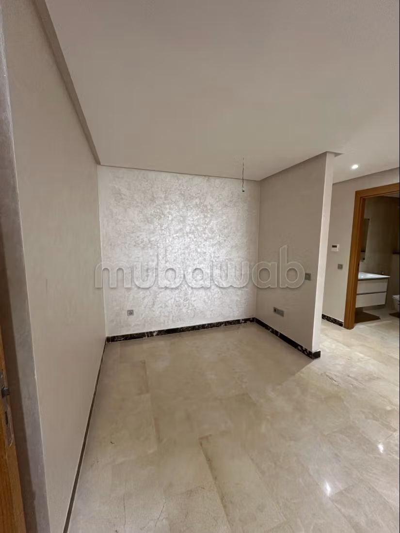 For rent 143 m2, swimming pool, 100 m from Mannessm beach