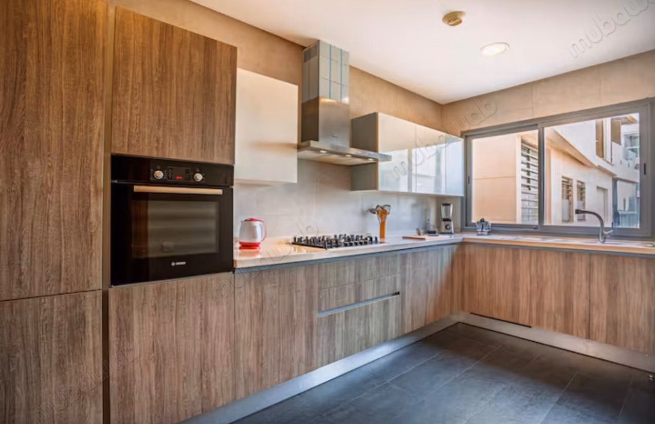 Appartement de Luxe Meublé avec Vue sur Mer à Marina