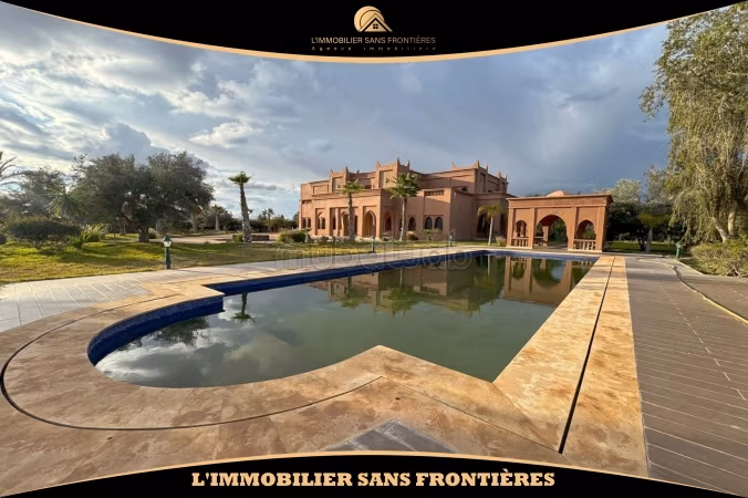 Palais à vendre à Route Tahanaout Km 14, Marrakech — 1 hectare