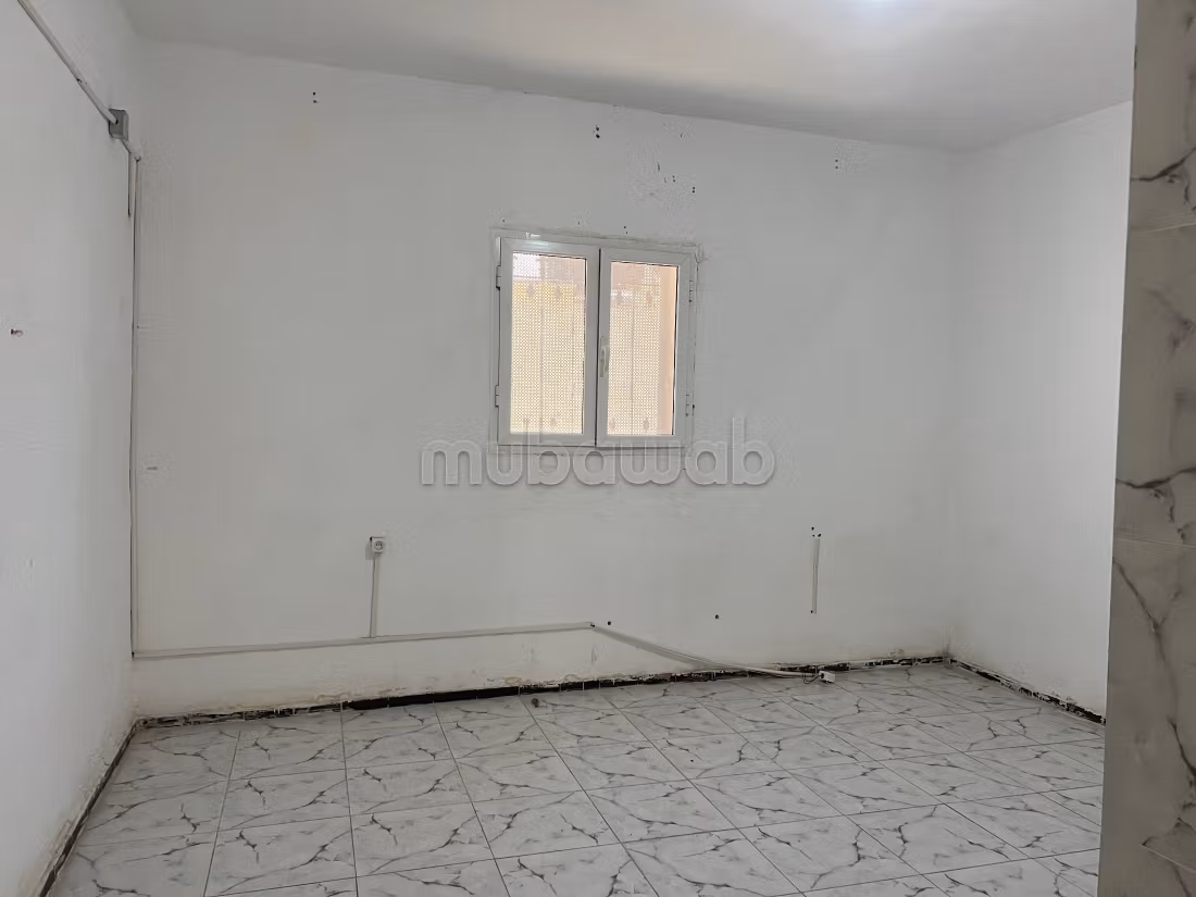 Very nice house for sale. Small area 143 m². Garden. 