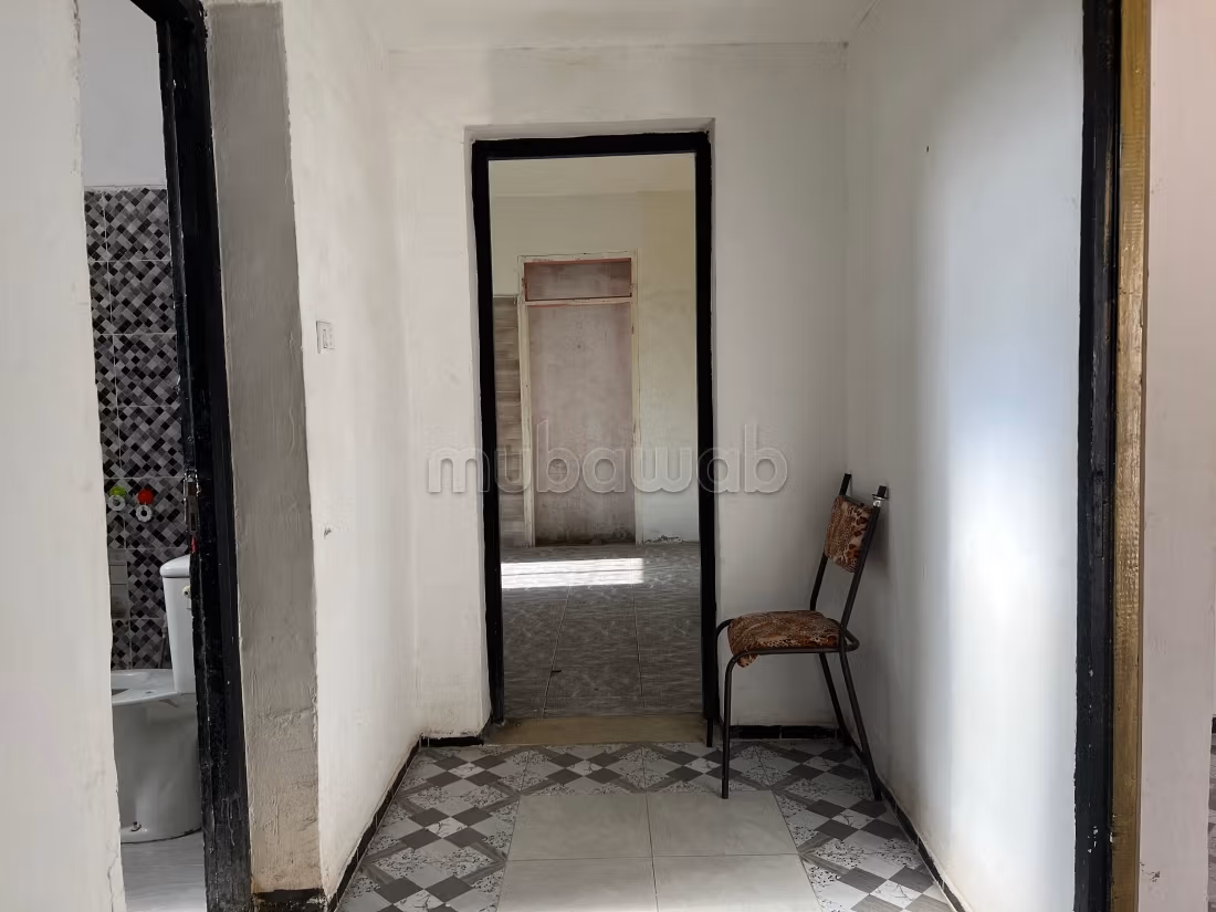 Very nice house for sale. Small area 143 m². Garden. 