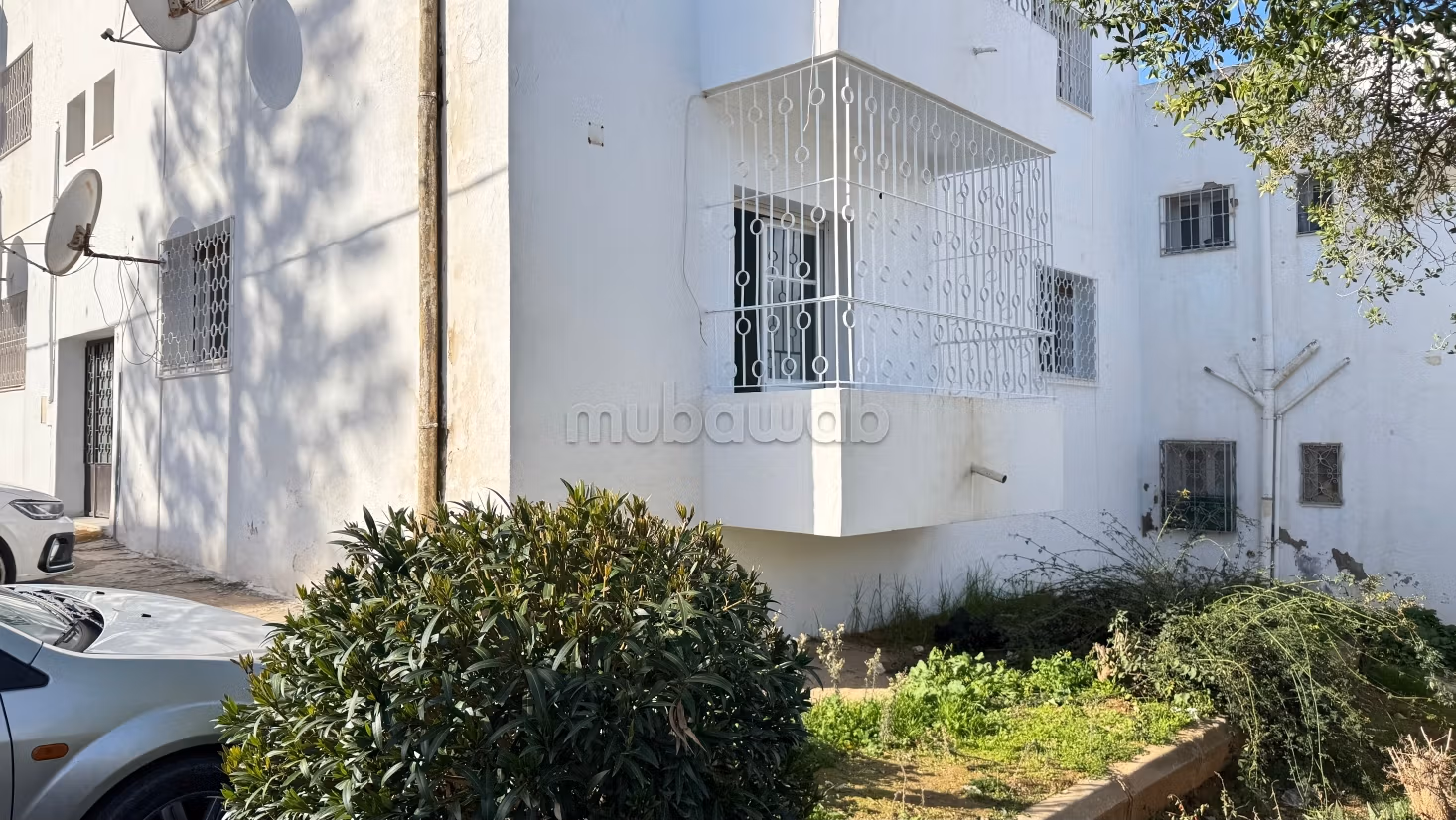 Rent this apartment in El Menzah 5. 3 rooms. Balcony. 
