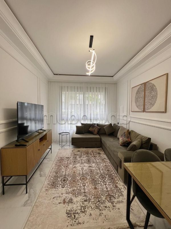 شقة للإيجار بدار بوعزة. 3 غرف جميلة. مفروشة. 