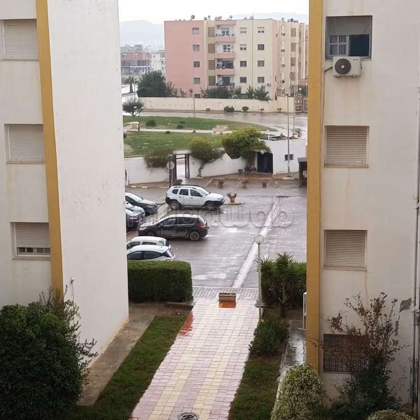 Appartement à vendre à Cité Jaafar.
Surface de 71 m²