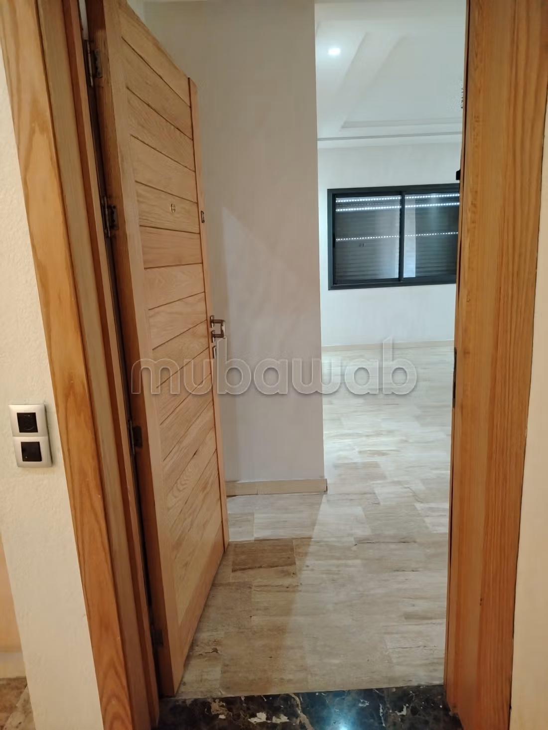 Appartement en vente à Aïn Sebaâ. 2 chambres agréables. Ascenseur et terrasse